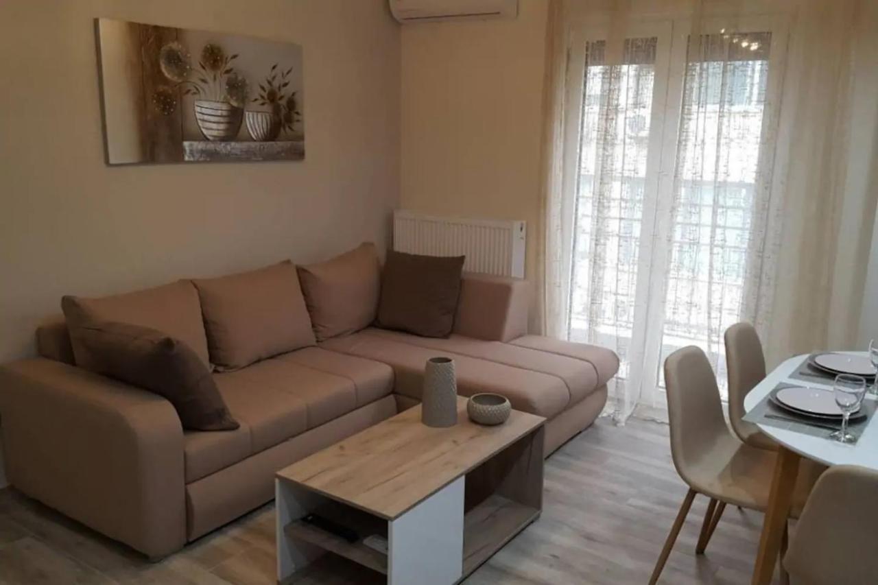 Downtown City Apartment เทสซาโลนิกิ ภายนอก รูปภาพ