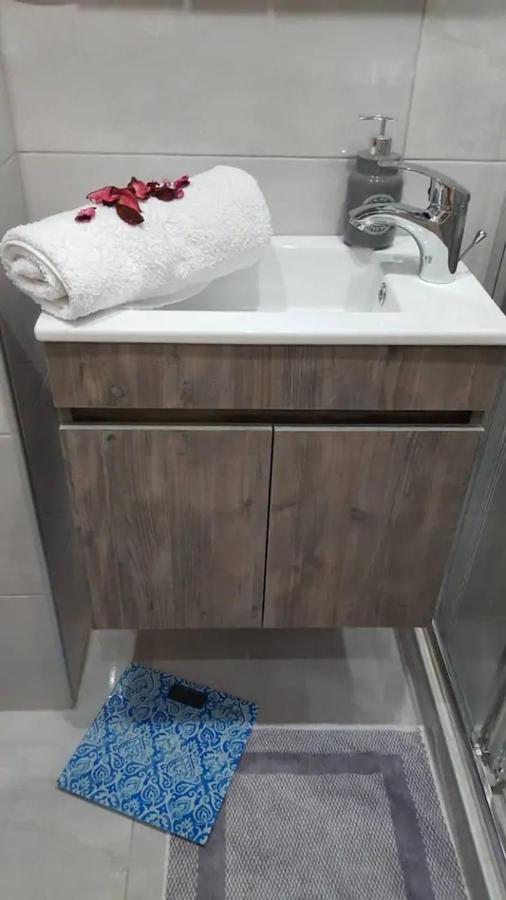 Downtown City Apartment เทสซาโลนิกิ ภายนอก รูปภาพ