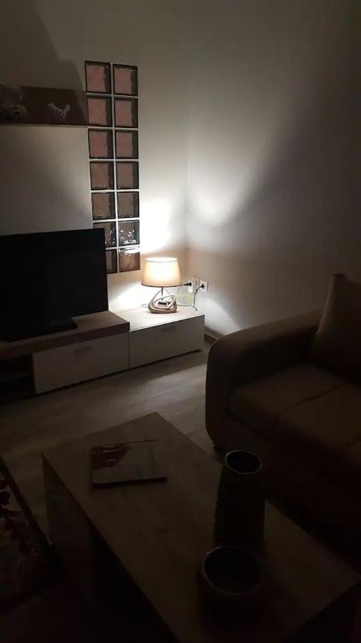 Downtown City Apartment เทสซาโลนิกิ ภายนอก รูปภาพ
