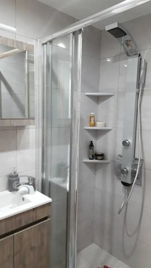 Downtown City Apartment เทสซาโลนิกิ ภายนอก รูปภาพ