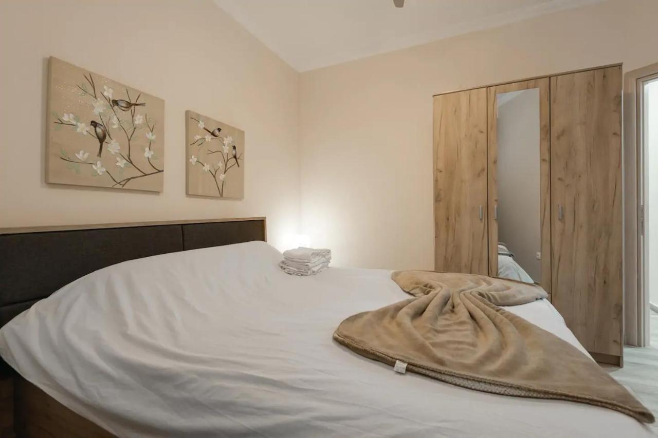 Downtown City Apartment เทสซาโลนิกิ ภายนอก รูปภาพ