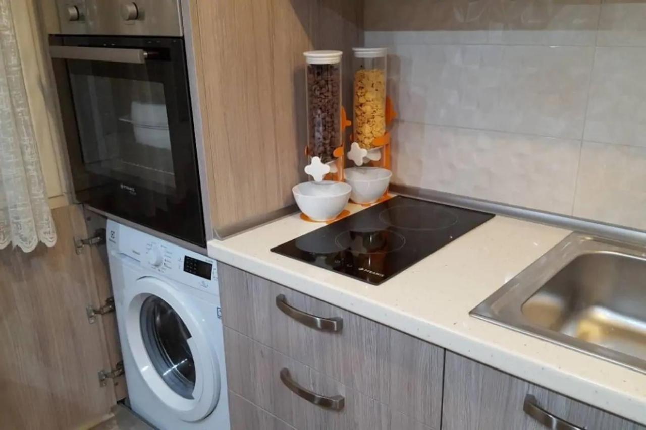 Downtown City Apartment เทสซาโลนิกิ ภายนอก รูปภาพ